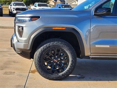 New 2026 GMC Canyon Elevation w/ Convenience Package image 8