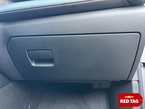 New 2026 Chevrolet Equinox LT w/ Convenience Package II image 21