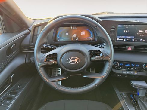 Certified 2025 Hyundai Elantra Sport image 12