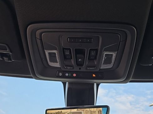 Used 2021 GMC Sierra 1500 AT4 w/ Off-Road Performance Package image 20