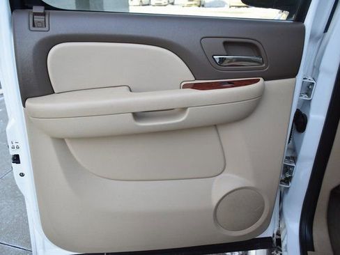 Used 2010 Chevrolet Silverado 1500 LTZ w/ Convenience Package image 28