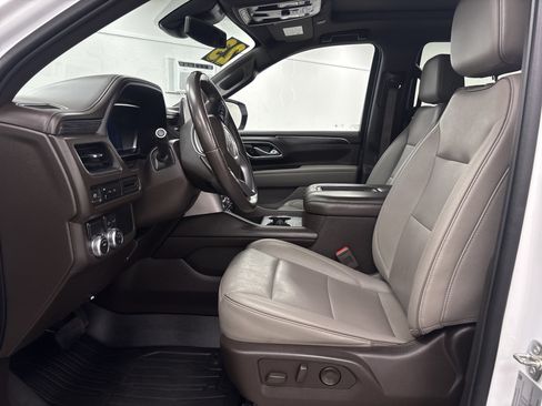 Used 2023 GMC Yukon SLT RWD image 9