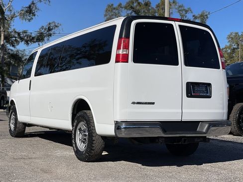 Used 2017 Chevrolet Express 3500 LT w/ LT Preferred Equipment Group image 20