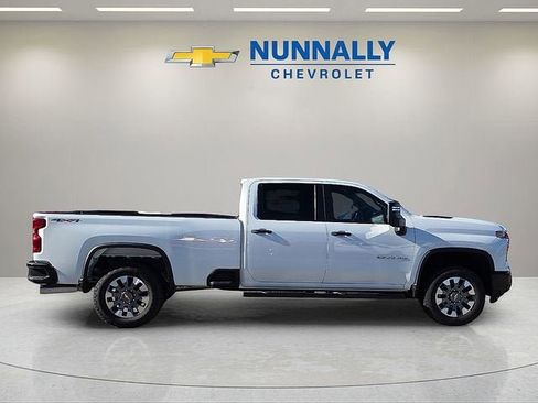 New 2025 Chevrolet Silverado 2500 Custom w/ Custom Value Package AWD/4WD image 6