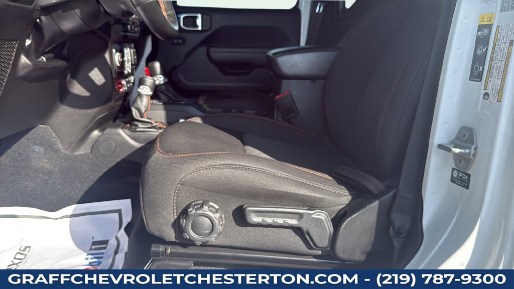 Used 2022 Jeep Gladiator Mojave w/ Trailer Tow Package AWD/4WD image 25