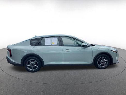 Used 2025 Kia K4 LXS image 16