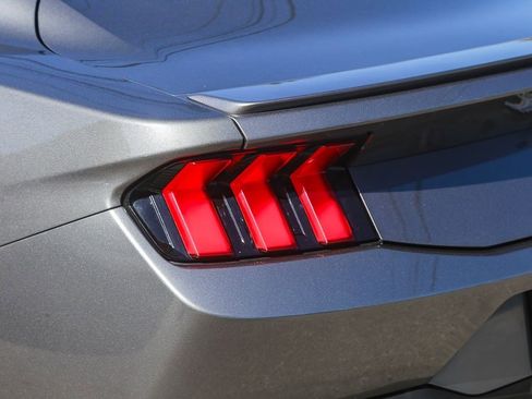 Used 2025 Ford Mustang Premium RWD image 9