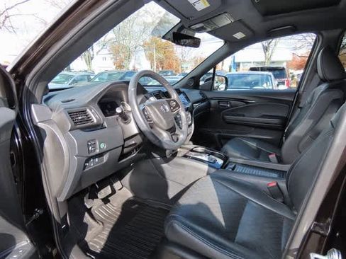 Certified 2021 Honda Passport Elite image 2