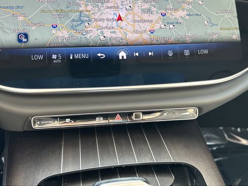 New 2026 Mercedes-Benz E 450 4MATIC Sedan image 31