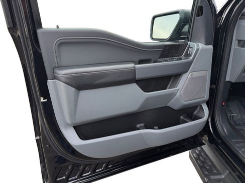 Used 2025 Ford F150 Lightning Flash image 18