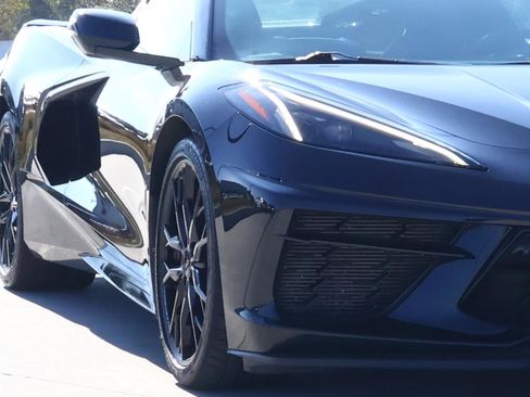 Used 2023 Chevrolet Corvette Stingray Preferred Cpe w/ 2LT image 8