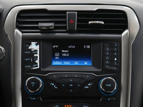 Used 2018 Ford Fusion S image 16