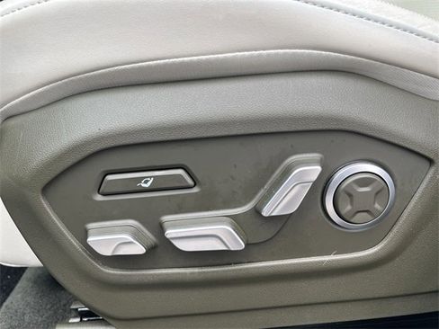 Used 2025 Hyundai Santa Fe Calligraphy image 36