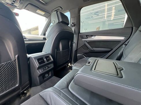 Used 2018 Audi SQ5 Premium Plus w/ Navigation Package image 18