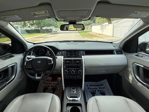 Used 2016 Land Rover Discovery Sport SE image 13
