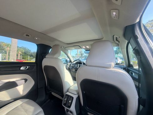Used 2023 Volvo XC40 B5 Plus w/ Protection Package Premier AWD/4WD image 20