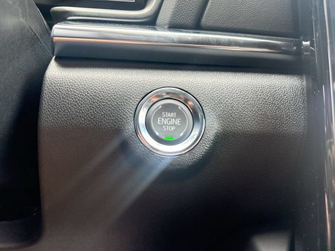 New 2027 GMC Terrain Elevation w/ Elevation Premium Package AWD/4WD image 17