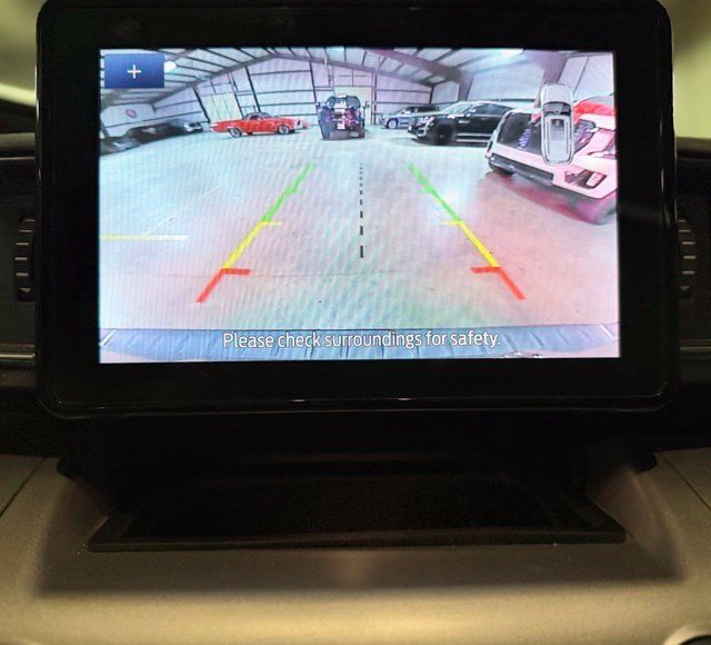 Used 2021 Ford Explorer XLT w/ Equipment Group 202A RWD image 23