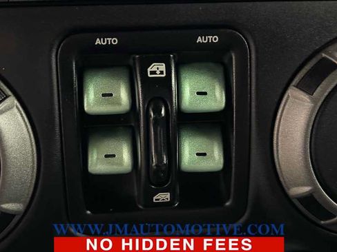 Used 2016 Jeep Wrangler Unlimited Sport w/ Quick Order Package 24S AWD/4WD image 27