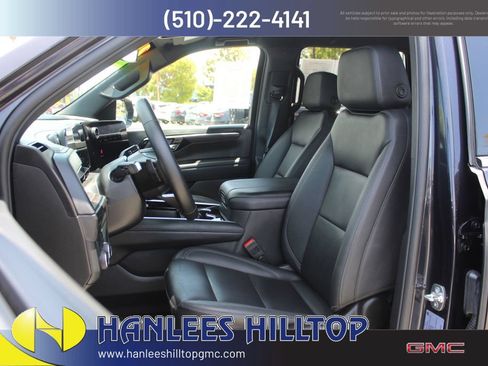 Used 2025 Chevrolet Tahoe LT RWD image 13