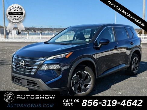 Used 2024 Nissan Rogue SV image 1