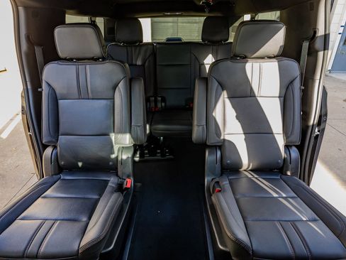 Used 2023 Chevrolet Suburban RST w/ Sport Performance Package image 34