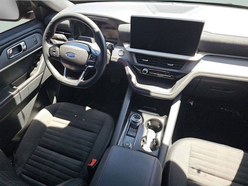 Used 2025 Ford Explorer ST-Line AWD/4WD image 27