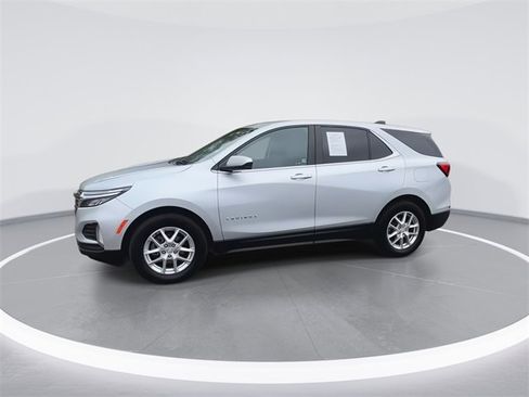 Used 2022 Chevrolet Equinox LT image 5
