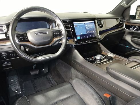 Used 2022 Jeep Grand Wagoneer Series I AWD/4WD image 8