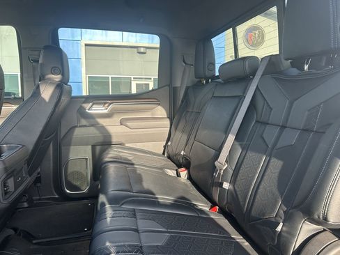 Used 2025 Chevrolet Silverado 1500 RST image 9