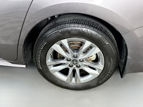 Certified 2024 Toyota Sienna XLE w/ XLE Plus Package AWD/4WD image 40