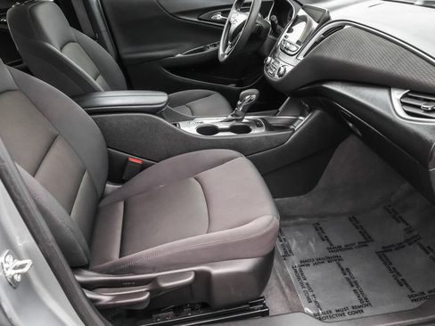 Used 2023 Chevrolet Malibu LT FWD image 36