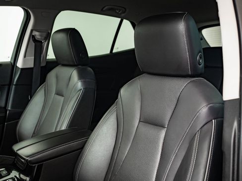 Used 2021 Buick Envision Essence w/ Sport Touring Package image 22