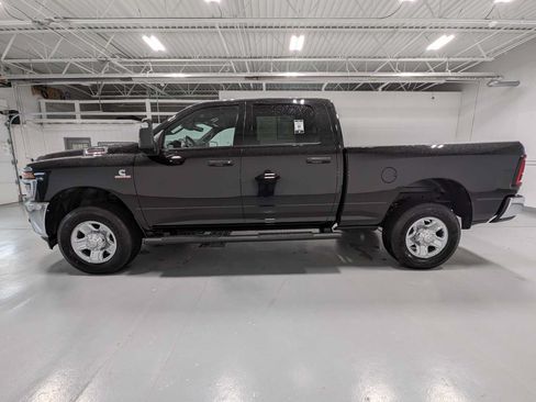 Used 2025 RAM 2500 Tradesman AWD/4WD image 9