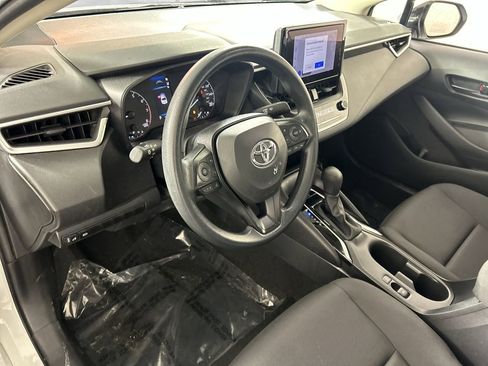 Used 2024 Toyota Corolla LE image 11