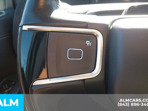Used 2025 Ford Expedition Platinum w/ Driver's Package AWD/4WD image 16
