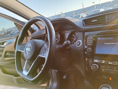 Used 2018 Nissan Rogue Sport SL w/ SL Premium Package image 15