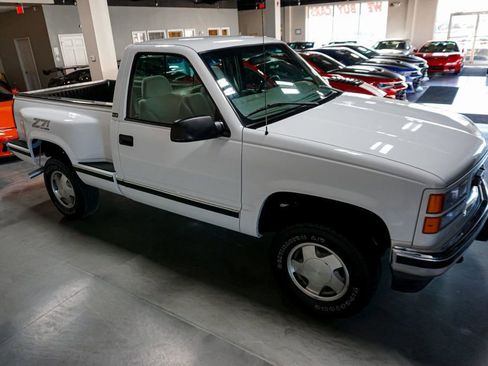 Used 1997 GMC Sierra 1500 4x4 Regular Cab w/ Marketing Option Pkg 3 image 49