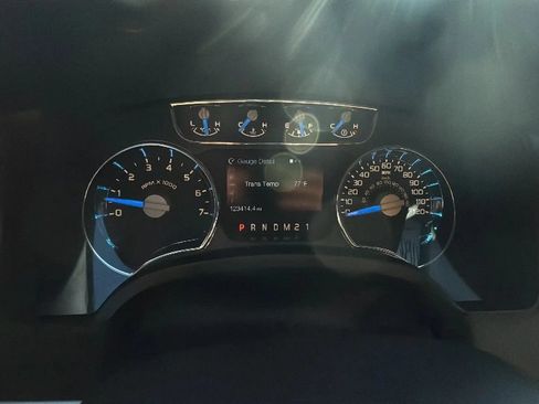 Used 2014 Ford F150 Lariat w/ Equipment Group 502A Luxury AWD/4WD image 10