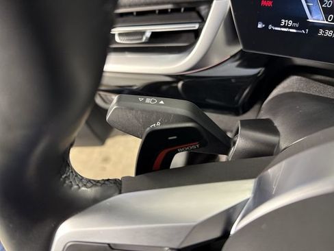 Used 2025 BMW X2 xDrive28i w/ M Sport Package image 16