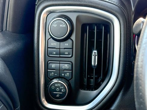 Used 2020 Chevrolet Silverado 1500 LT Trail Boss image 17