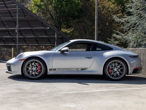Certified 2022 Porsche 911 Carrera S RWD image 2