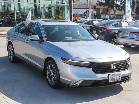 Used 2023 Honda Accord EX image 3