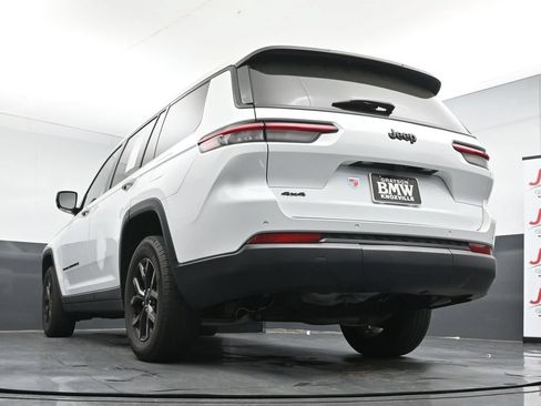 Used 2024 Jeep Grand Cherokee L Laredo AWD/4WD image 21