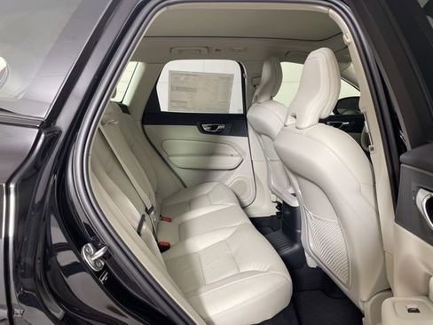Used 2025 Volvo XC60 T8 Plus w/ Protection Package Premier AWD/4WD image 37