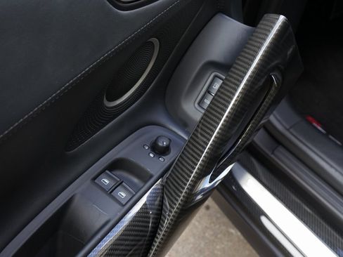 Used 2011 Audi R8 V10 image 22