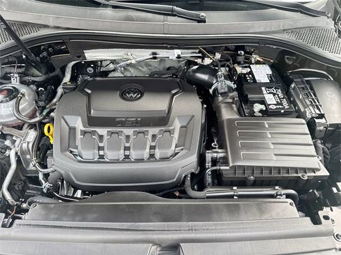 Used 2024 Volkswagen Tiguan SE R-Line w/ MDO Package, Three-Row image 22