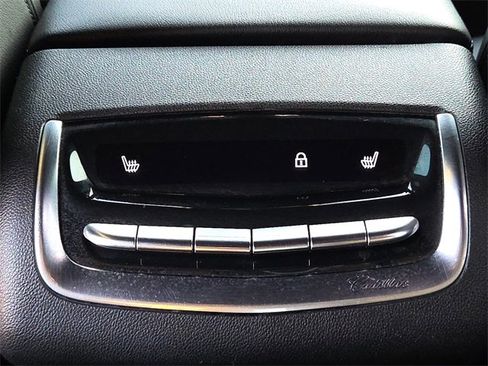 Used 2020 Cadillac XT6 Premium Luxury image 14