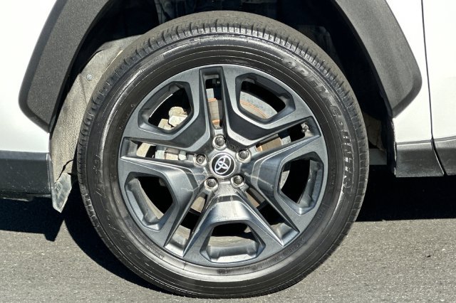 Certified 2022 Toyota RAV4 Adventure AWD/4WD image 31