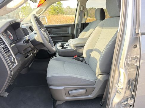 Used 2024 RAM 1500 Tradesman w/ Popular Equipment Group image 9